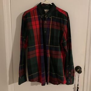 St JOHN’S BAY CLASSIC FIT DRESS SHIRT